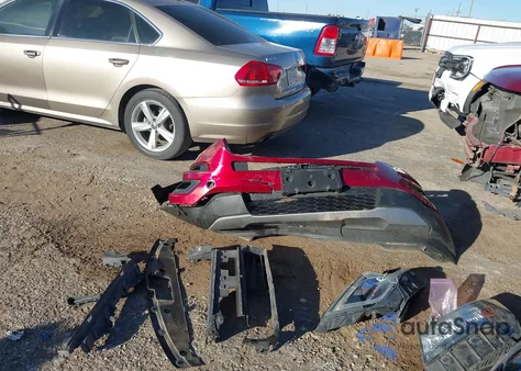 2017 Ford Explorer Xlt z USA, uszkodzony, nr VIN 1FM5K8DH2HGB70311